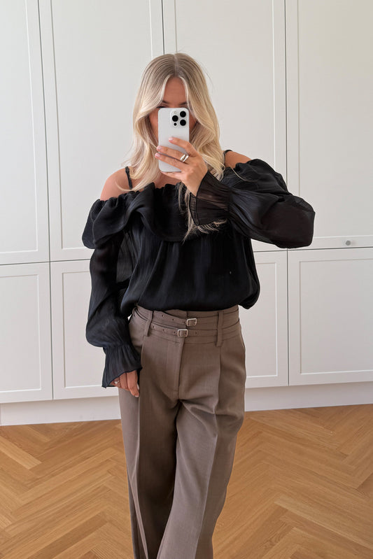 Blusa Elegance Noir™