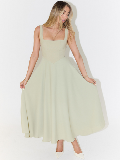 Vestido Grace Elegante de Silueta Fluida